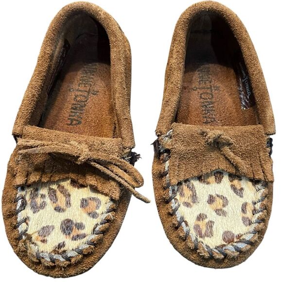Minnetonka Other - Minnetonka Leather Suede Moccasins Animal Print - Toddler Size 9